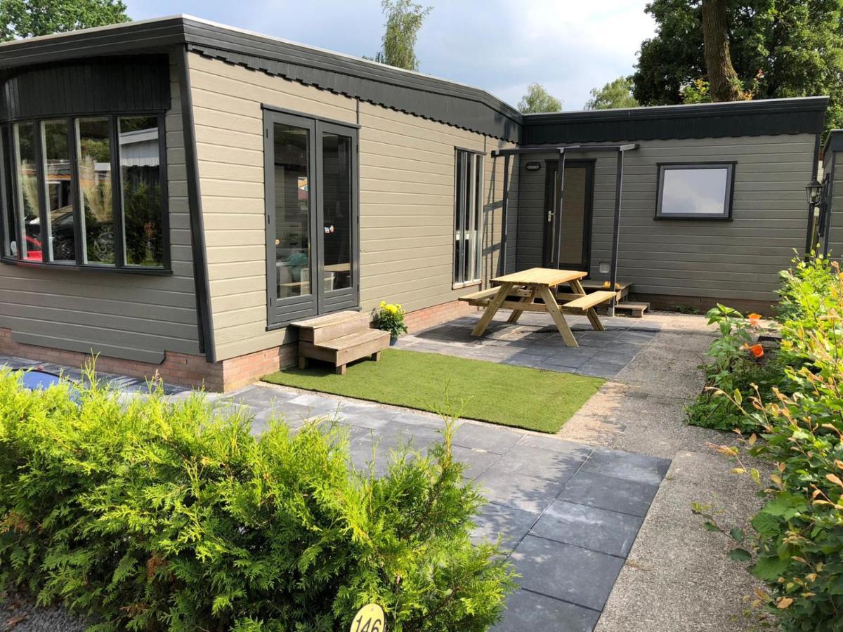 Luxe Chalet 146 Putten Bagian luar foto